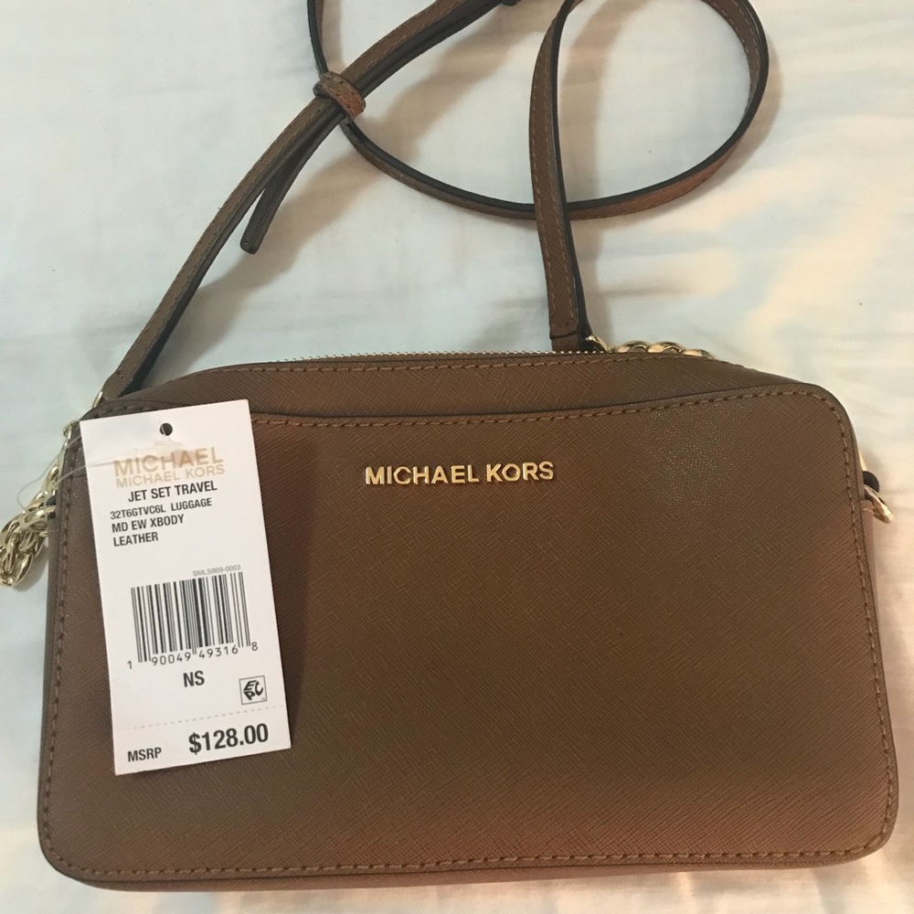 Michael Kors Medium Jet Set Travel Crossbody